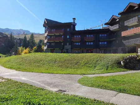 Studio 32m² centre station, terrasse sud face aux pistes : photo 12