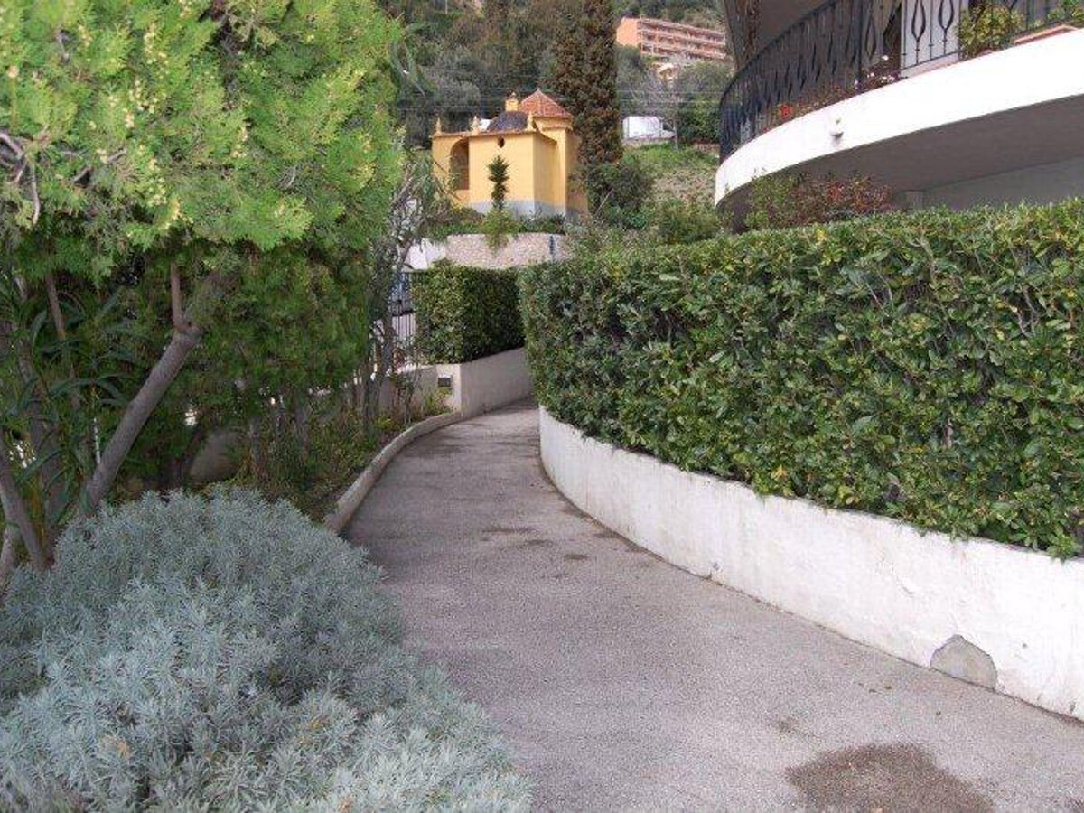 Appartement 2P rez-de-chaussée, terrasse et garage à Menton - Photo 16