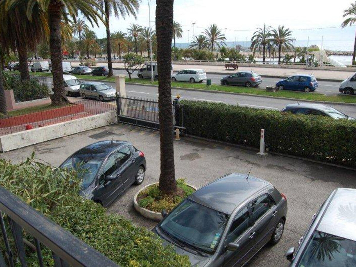 Appartement 2P rez-de-chaussée, terrasse et garage à Menton - Photo 18