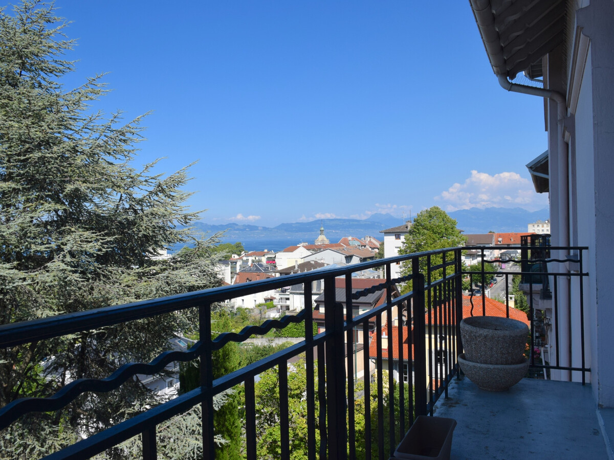Appartement 91 m² rénové, 3 chambres, vue lac à Évian - Photo 10