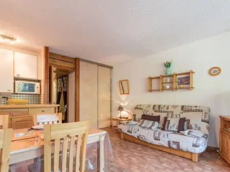 Studio 4 pers. balcon à Saint-Chaffrey, parking et casier ski : photo 9
