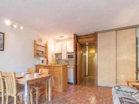 Studio 4 pers. balcon à Saint-Chaffrey, parking et casier ski : photo 10