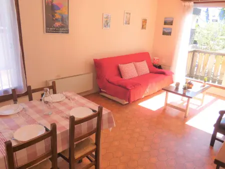 T2 avec balcon est-ouest et garage à Saint-Lary-Soulan : photo 3