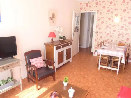 T2 avec balcon est-ouest et garage à Saint-Lary-Soulan : photo 4
