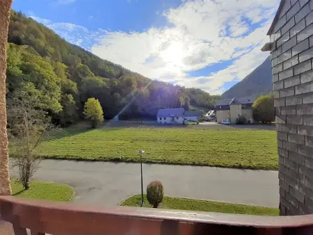 T2 4 pers Saint-Lary-Soulan, balcon sud et casier à skis : photo 11