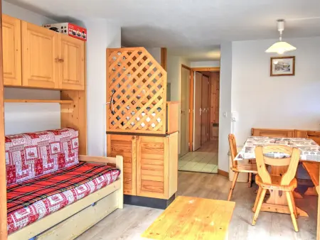 Appartement 2 pièces rénové, centre Morzine, balcon : photo 7