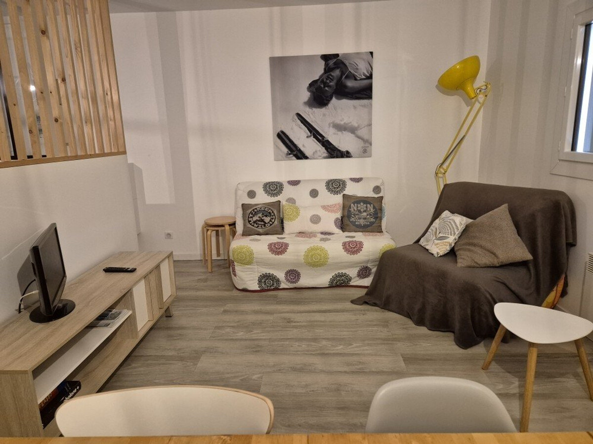 Appartement T1bis rénové à Cauterets, parking inclus - Photo 4