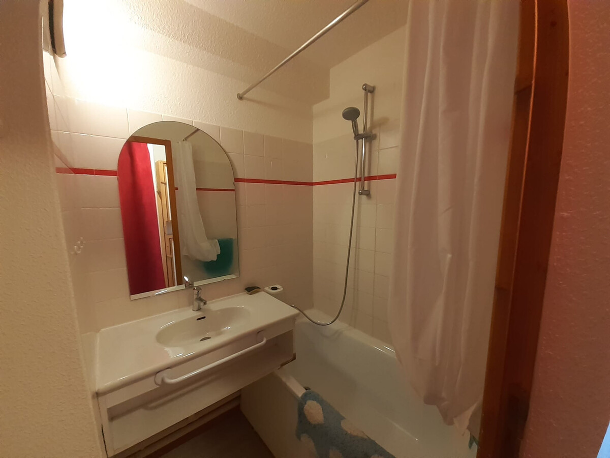 Studio 19m² Valfréjus, 100m télécabine, balcon ouest - Photo 9