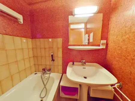 Studio alcôve Les Saisies, balcon, 4 personnes : photo 6
