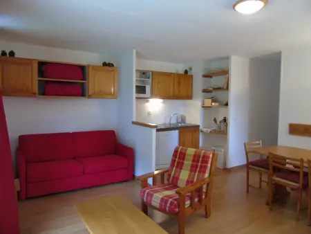 Location appartement à Valfréjus, Appartement cosy 2 pièces avec terrasse, proche télésièges et commerces, idéal pour 6 personnes!