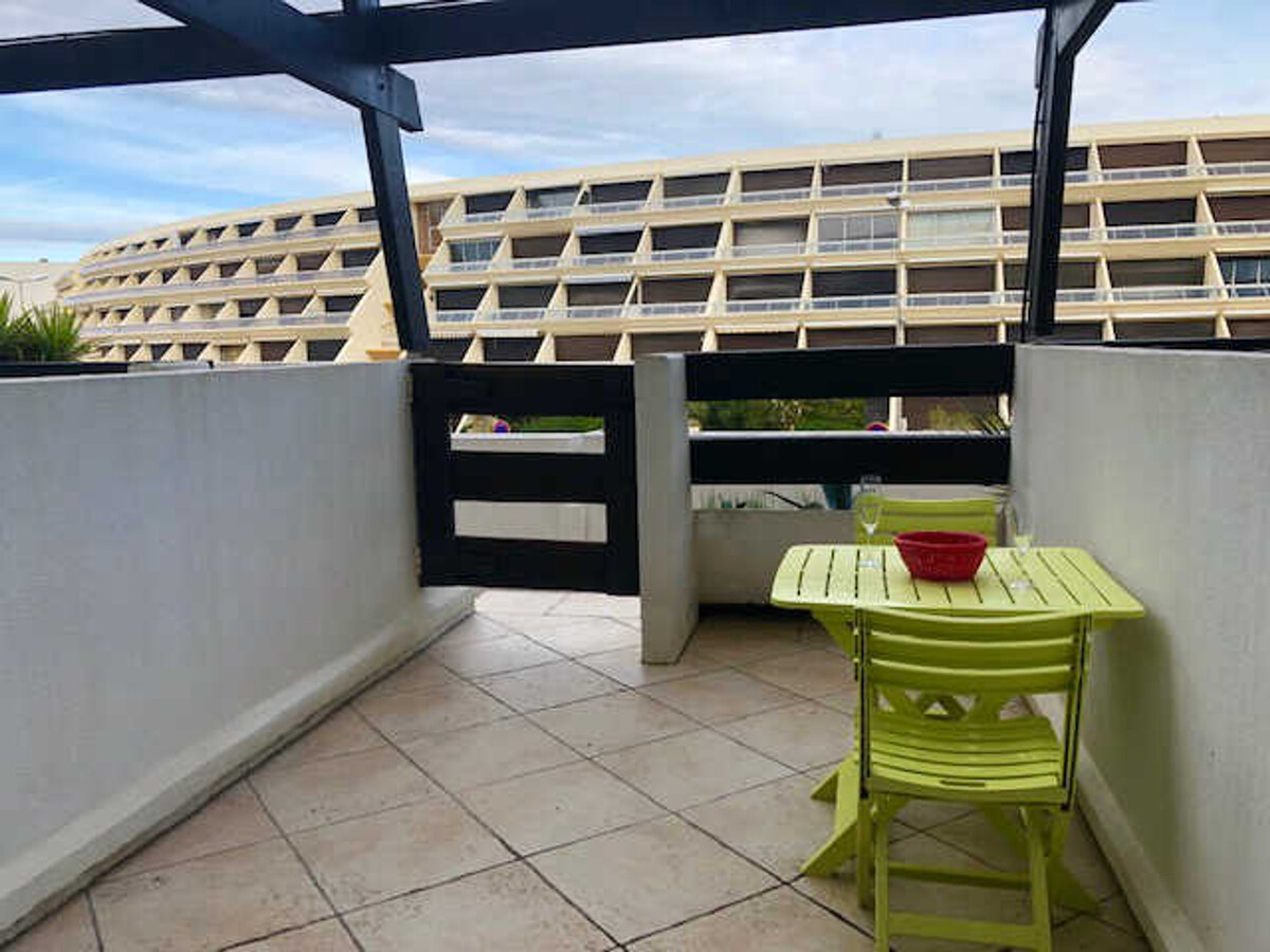 Studio climatisé 2 pers. à Cap d'Agde, terrasse et parking - Photo 2