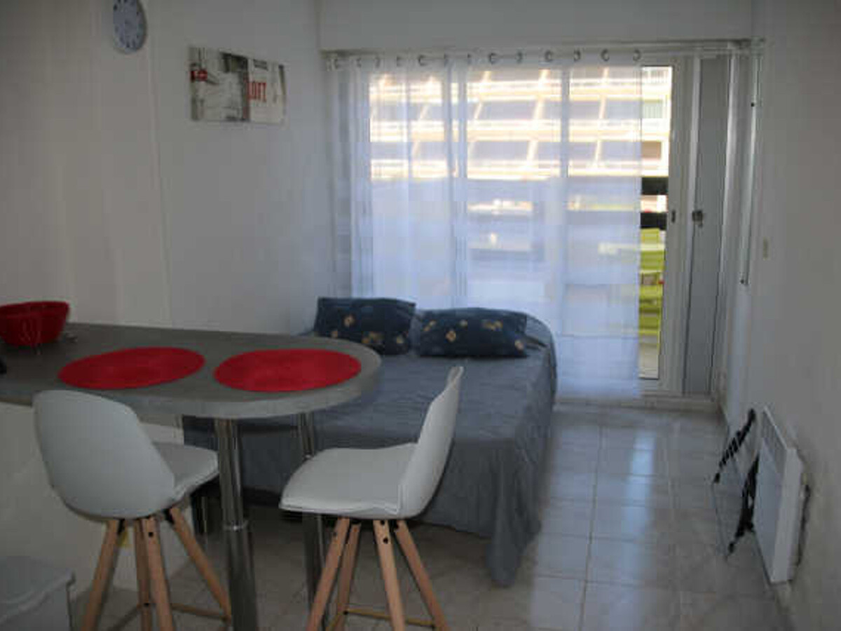Studio climatisé 2 pers. à Cap d'Agde, terrasse et parking - Photo 5