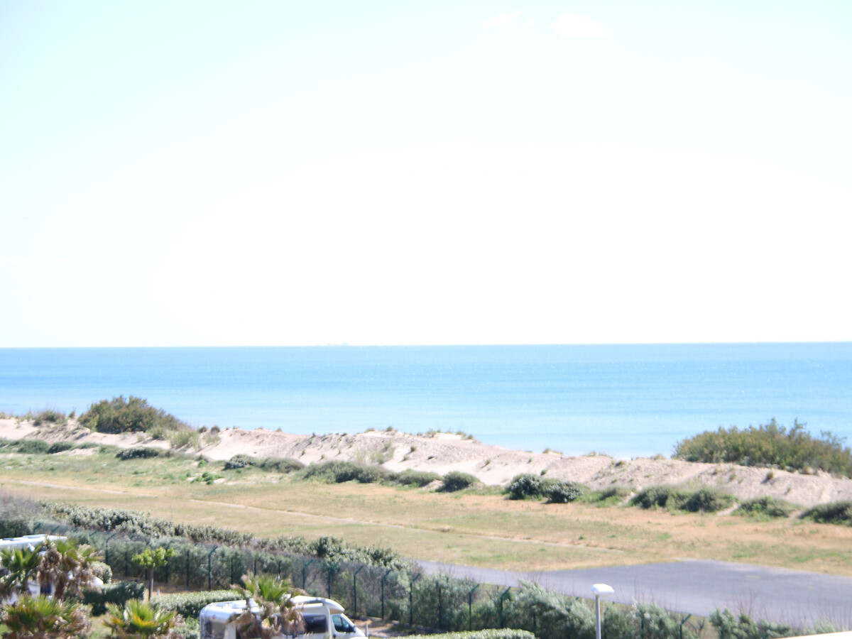 Studio rénové 2 pers. avec terrasse vue mer et parking - Photo 7