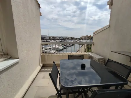 Appartement 2 pers. climatisé, piscine et vue port : photo 3