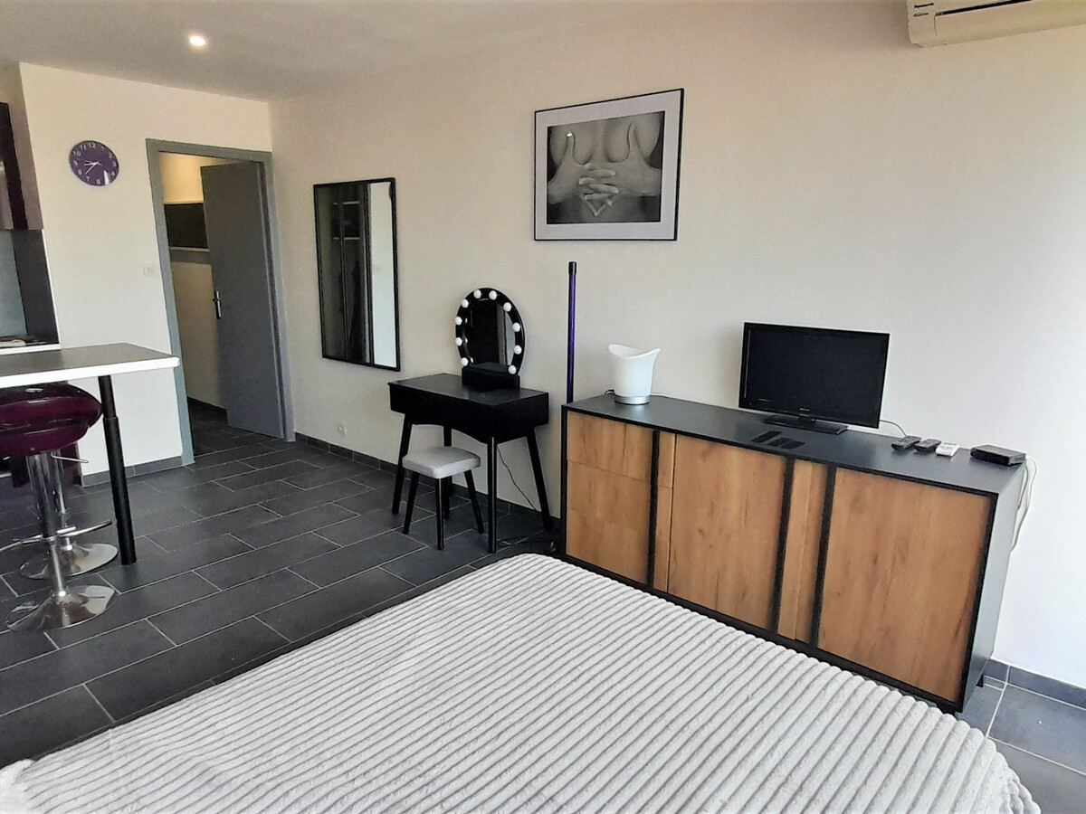 Studio climatisé Cap d'Agde, terrasse mer et parking - Photo 4