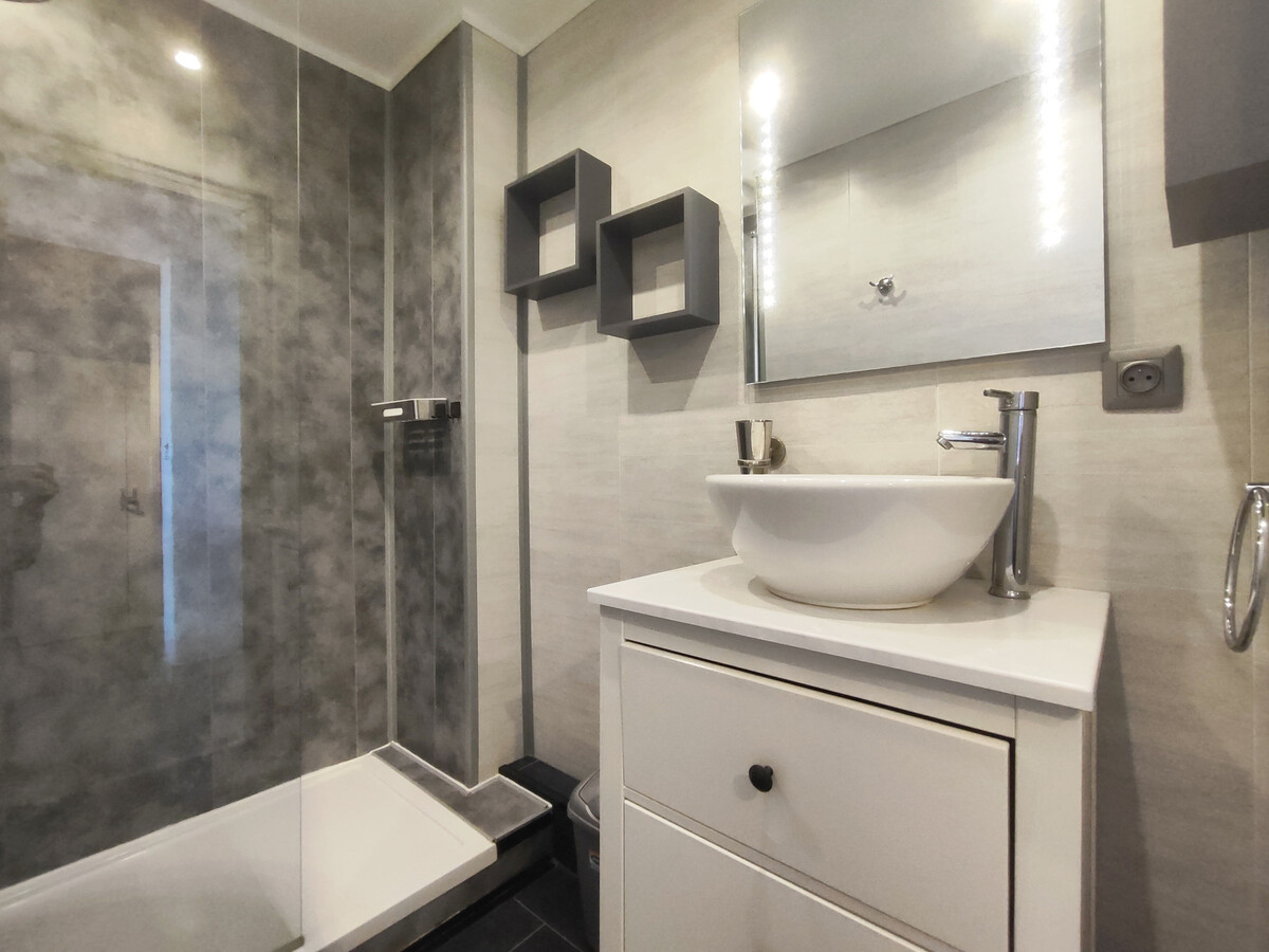 Appartement climatisé 4 pers., 2 balcons à Agde - Photo 12