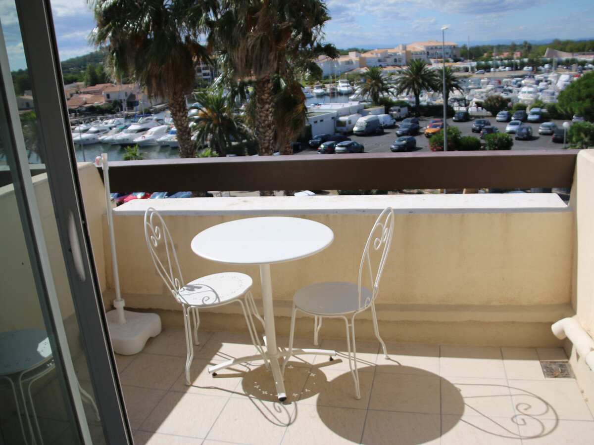 Studio 2 pers. Cap d'Agde, terrasse ouest et parking - Photo 2