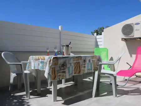 Location appartement à Cap d'Agde naturisme, Appartement climatisé avec piscine, terrasse et parking - Proche des commodités - Agde