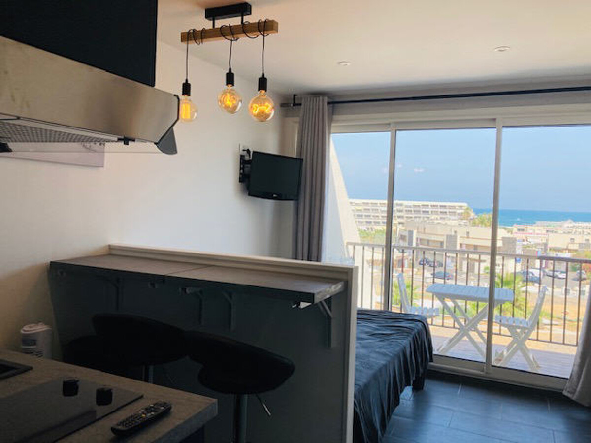 Studio vue mer 2 pers, balcon et parking à Agde - Photo 4