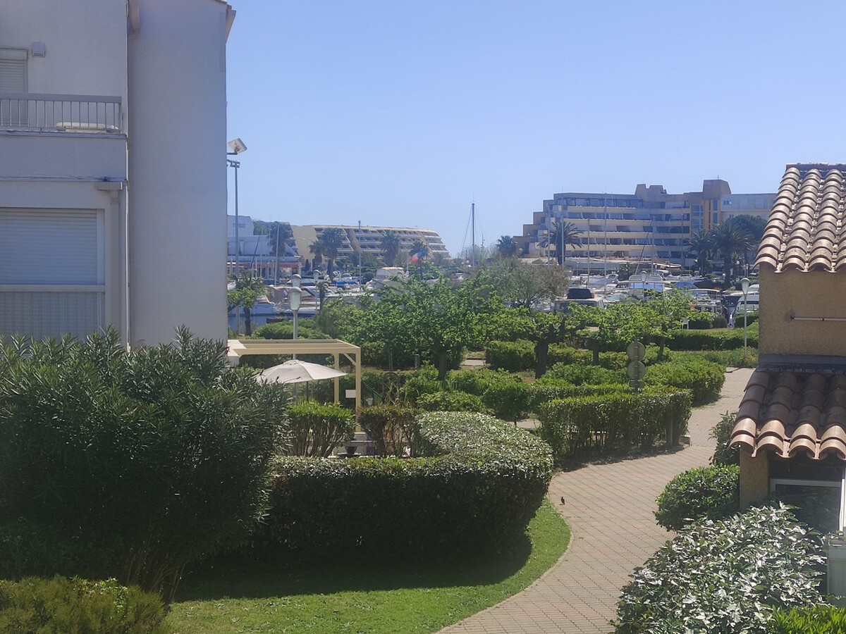 Villa climatisée 2 pers. au Cap d'Agde avec parking - Photo 10