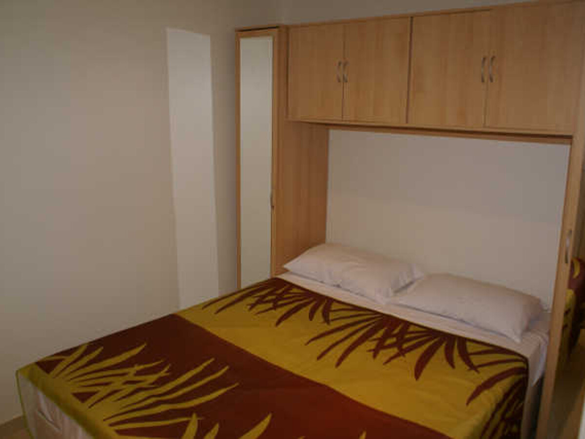 Studio climatisé avec terrasse et parking privé - Photo 4