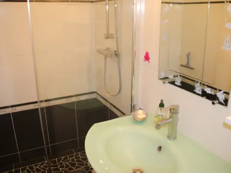Studio climatisé 2 pers., terrasse sud-ouest, parking à Agde : photo 6