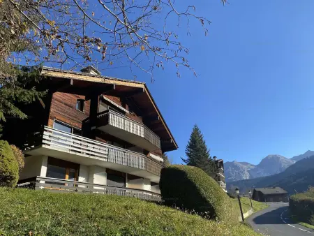 Appartement montagnard 6 pers. au Grand-Bornand, balcon vue village : photo 15