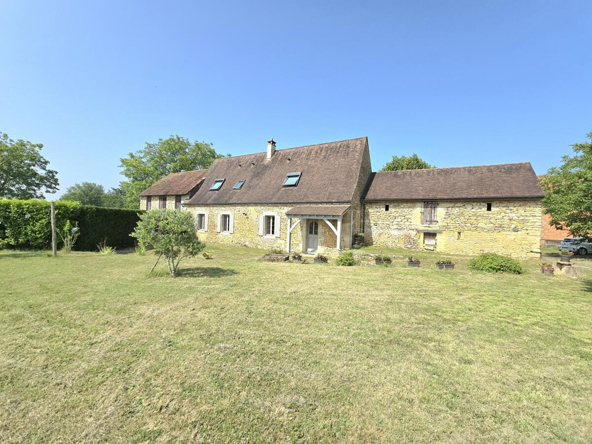 Maison rustique 3 chambres à Tamniès, 15 km de Sarlat - Photo 1