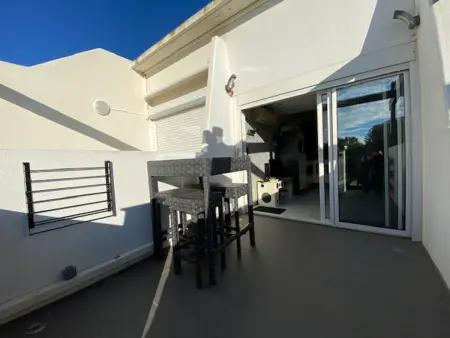 Location appartement à Cap d'Agde naturisme, Studio climatisé en bord de mer avec terrasse et parking, idéal pour 2 personnes