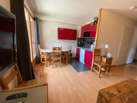 T2 rénové 5 pers avec balcon, parking couvert à Brides-les-Bains : photo 3