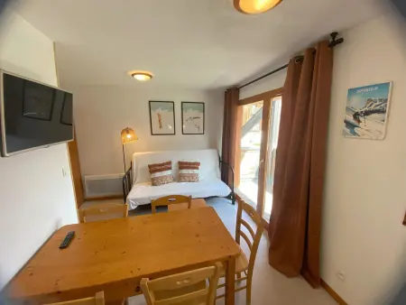 Appartement 6 personnes avec balcon sud au Dévoluy, pistes à 200 m : photo 2