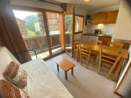 Appartement 6 personnes avec balcon sud au Dévoluy, pistes à 200 m : photo 4