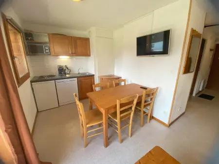 Appartement 6 personnes avec balcon sud au Dévoluy, pistes à 200 m : photo 5