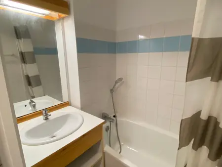 Appartement 6 personnes avec balcon sud au Dévoluy, pistes à 200 m : photo 12