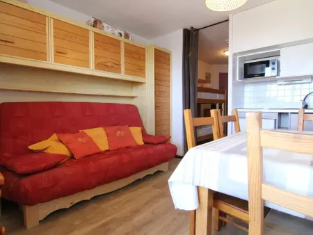Location appartement à Huez, Studio confortable pour 4 personnes à LAlpe dHuez avec balcon, proche commerces et pistes
