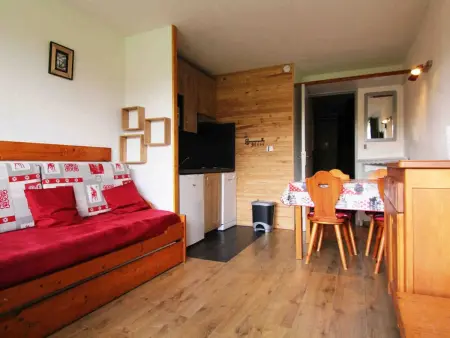 Location appartement à Huez, Studio 5 pers. lumineux à 100m des pistes avec balcon, casier à skis et animaux acceptés