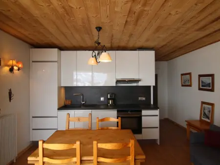 Appartement 3 pièces face aux pistes, balcon sud à Huez : photo 4