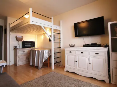 Studio cosy 4 pers avec balcon exposé sud, proche commerces et pistes, quartier des Jeux - Photo 4