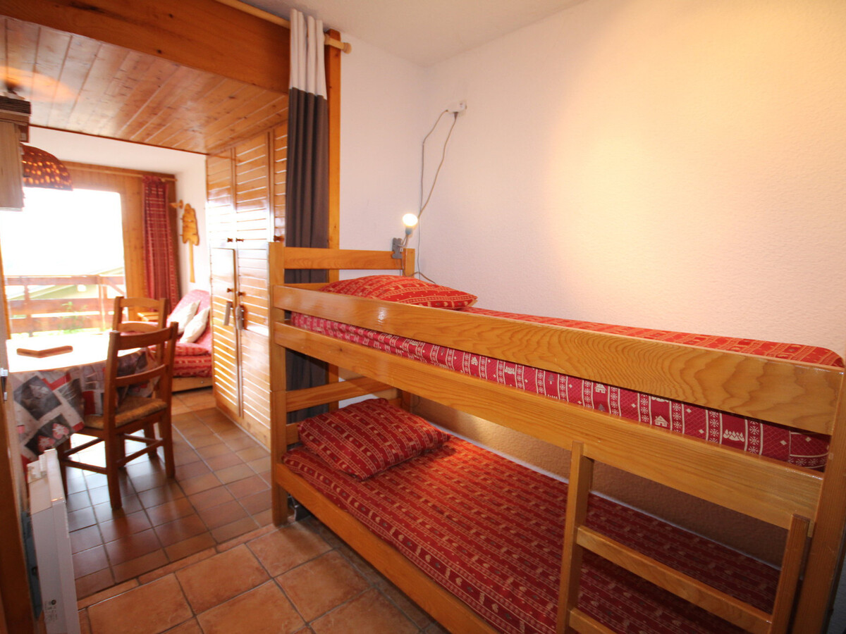 Studio cabine 5 pers. balcon sud face aux pistes - Photo 2