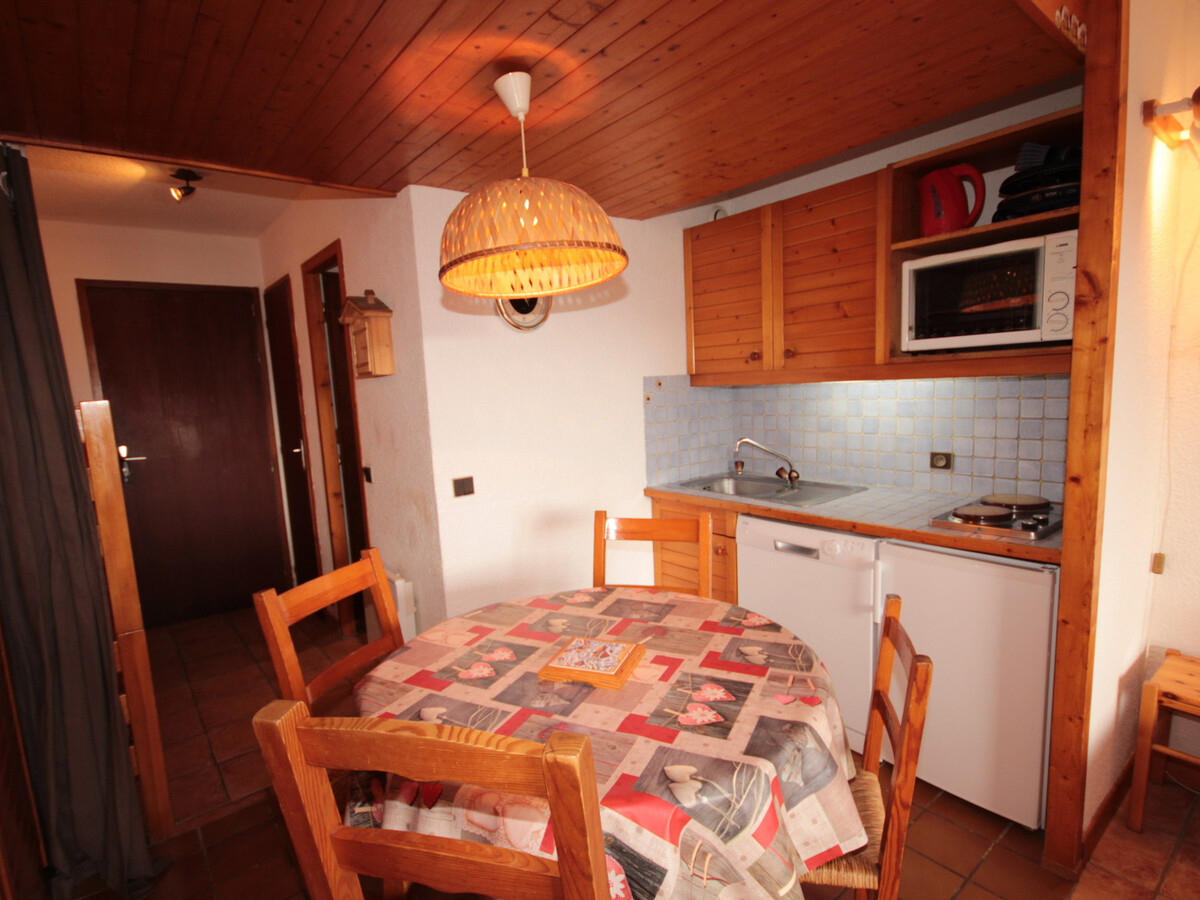 Studio cabine 5 pers. balcon sud face aux pistes - Photo 8