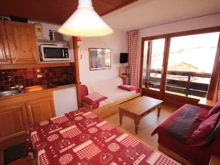 Studio cabine 4 pers aux Saisies, balcon sud vue pistes
