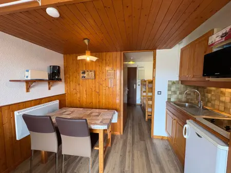 Studio cabine 4 pers, balcon sud aux Saisies