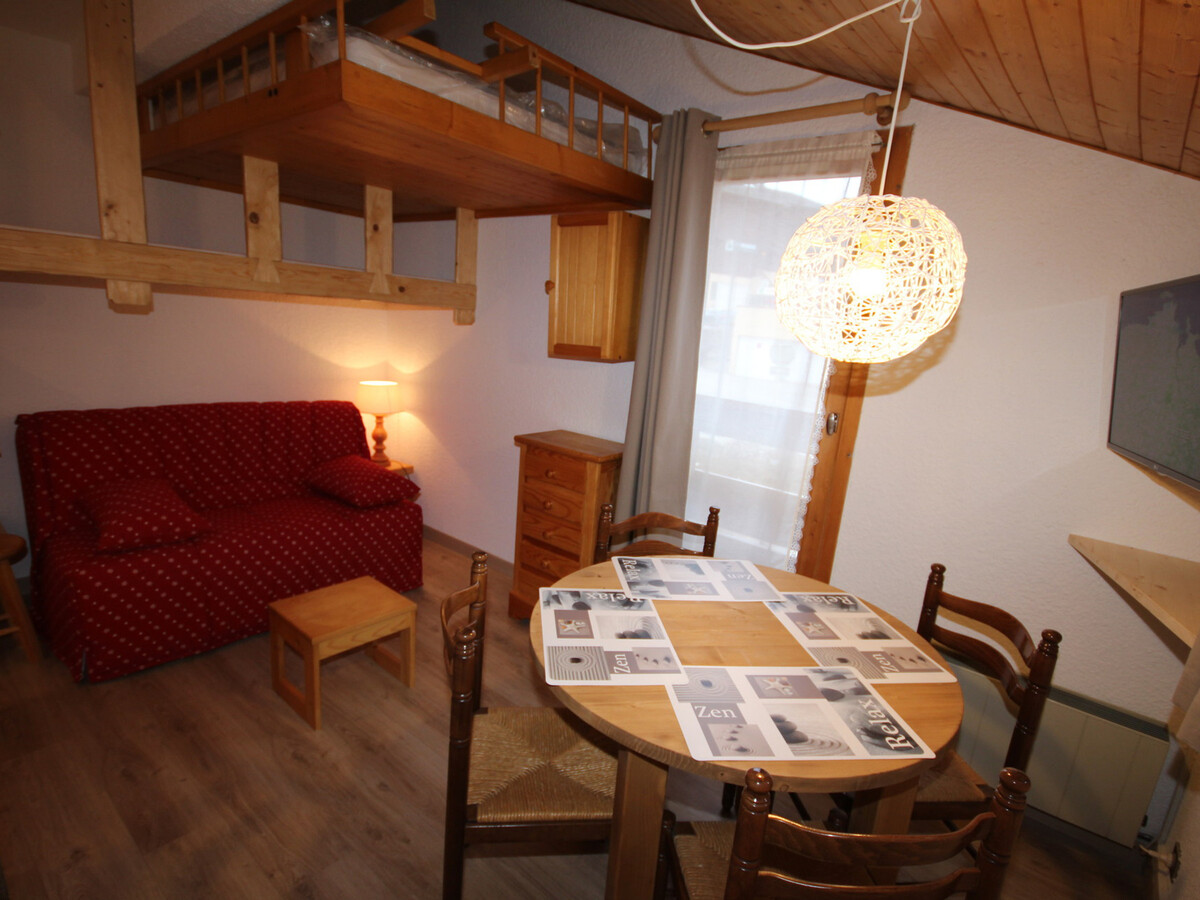 Studio rénové 15,7 m² avec parking, animaux admis - Photo 2