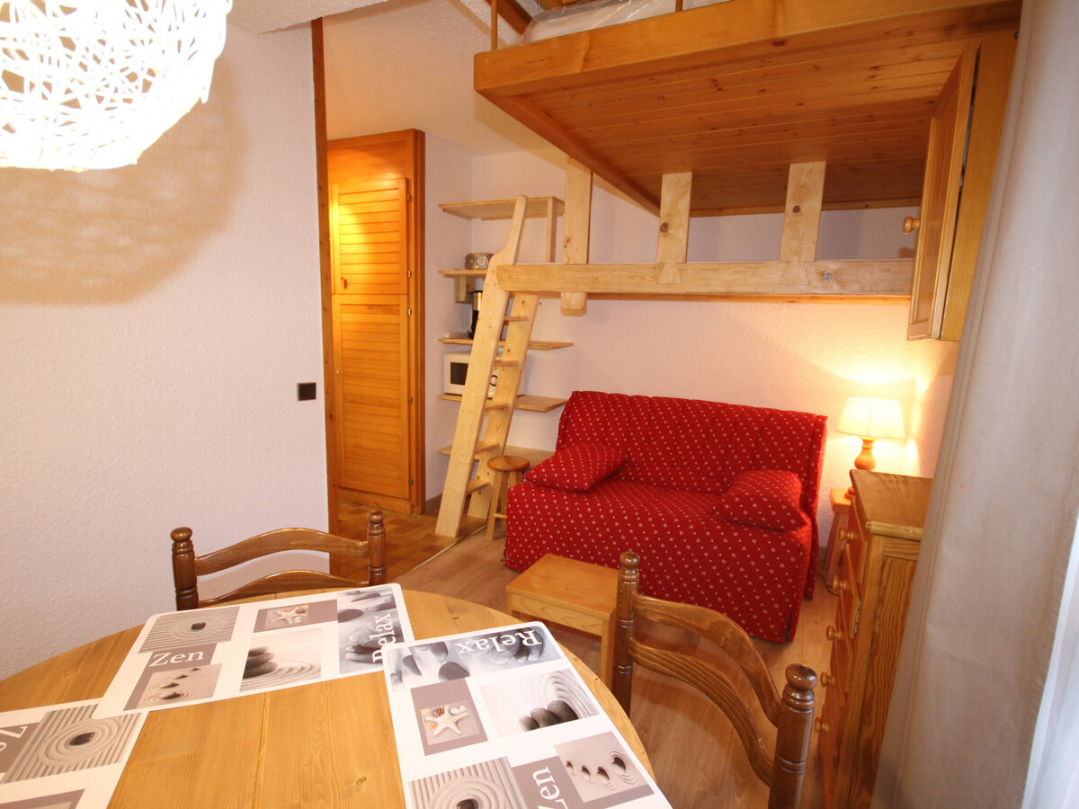 Studio rénové 15,7 m² avec parking, animaux admis - Photo 9