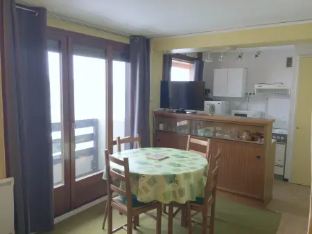 Studio 4 pers avec balcon, pieds des pistes à Peyragudes
