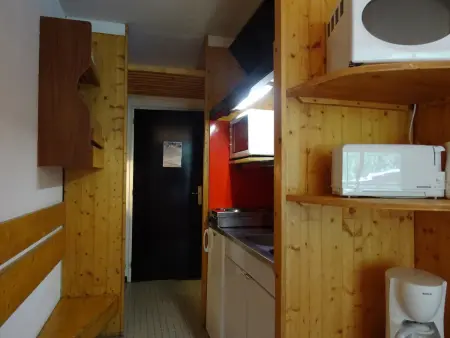 Studio 30m² Arc 1600, balcon sud, casier à skis : photo 5