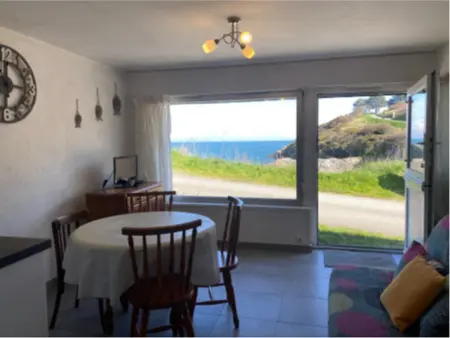 Location appartement à Le Palais, Studio rénové à 20m de la plage à Le Palais