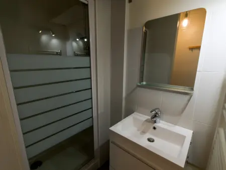 Appartement rénové vue mer à Le Palais, 2 chambres - Photo 7