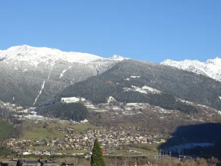 Appartement 2 pièces Bourg-Saint-Maurice, balcon sud vue montagne : photo 3