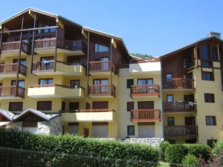 Appartement 2 pièces Bourg-Saint-Maurice, balcon sud vue montagne : photo 16